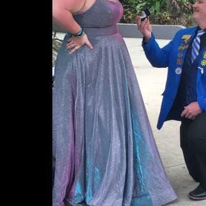 Ballgown/prom dress lace up back!